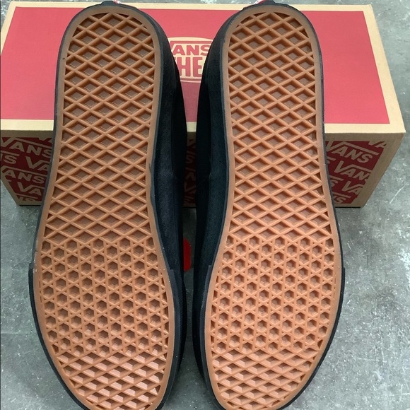 AUTHENTIC BLACK BLACK - Picture 4 of 4